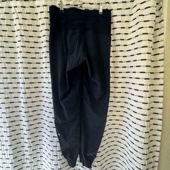 Dance Studio Mid-Rise Jogger
Full Length in Navy - Picture 3 of 4
